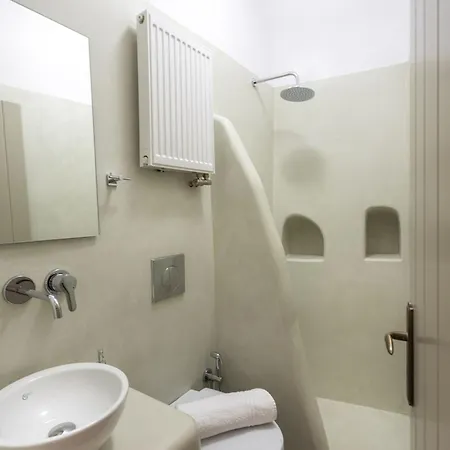 Marina's Traditional Stone House 度假居 *