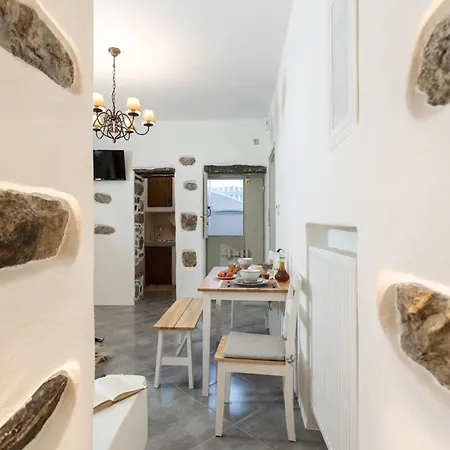 度假居 Marina's Traditional Stone House Koronos