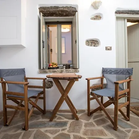 Marina's Traditional Stone House 度假居 *