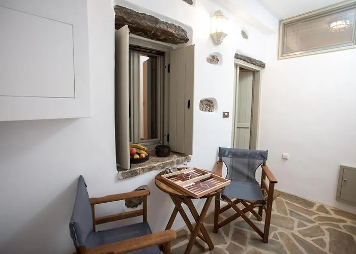 Nyaraló Marina's Traditional Stone House