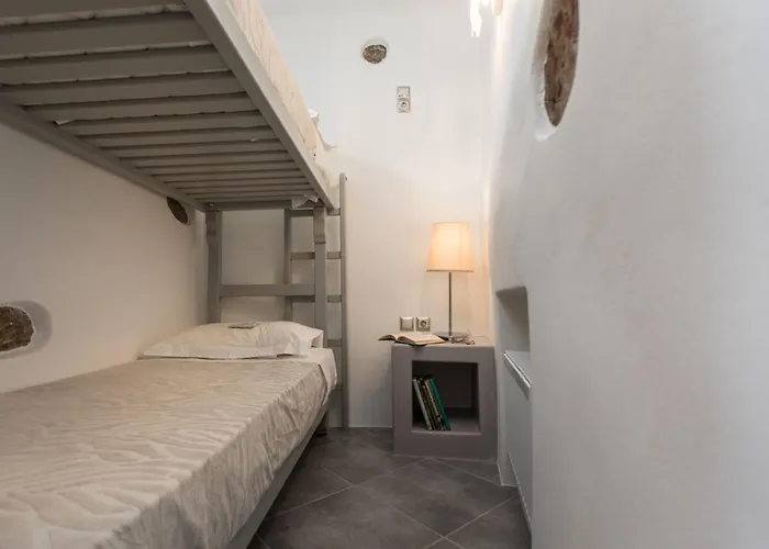 Marina's Traditional Stone House * Kóronosz