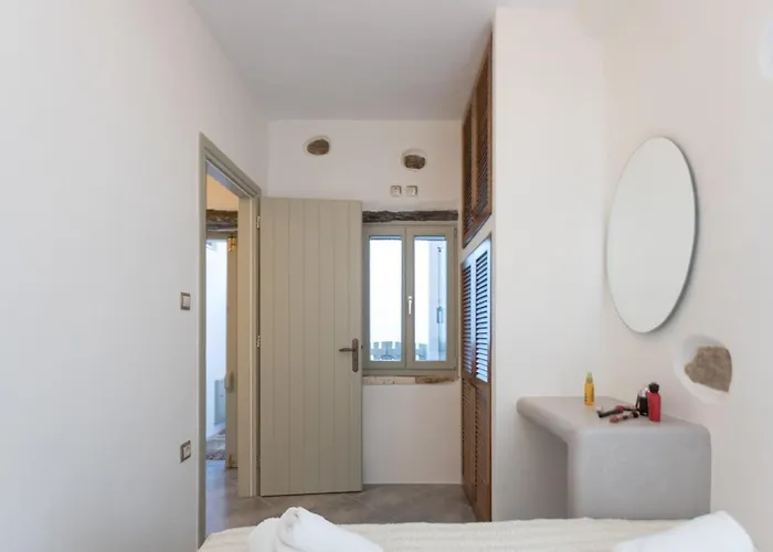 Marina's Traditional Stone House * Kóronosz