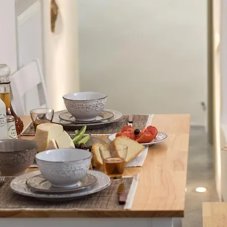 Marina's Traditional Stone House בית נופש