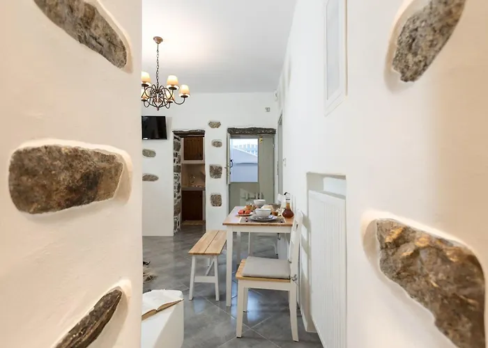 Holiday home Marina's Traditional Stone House Koronos